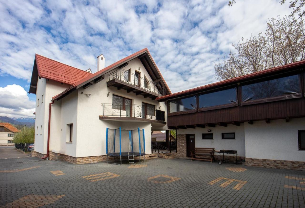 Hotel Amedeia Bran  Exteriér fotografie